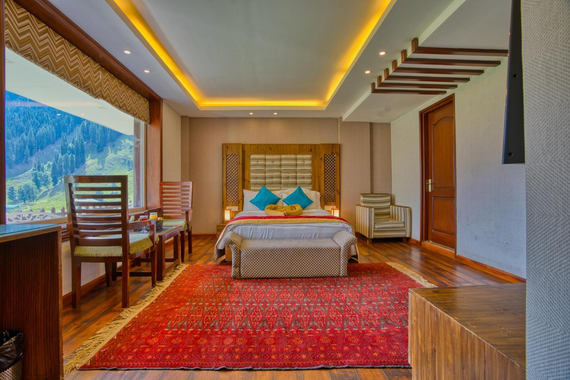 Golden Meadows Hotels & Resorts Sonāmarg Екстериор снимка