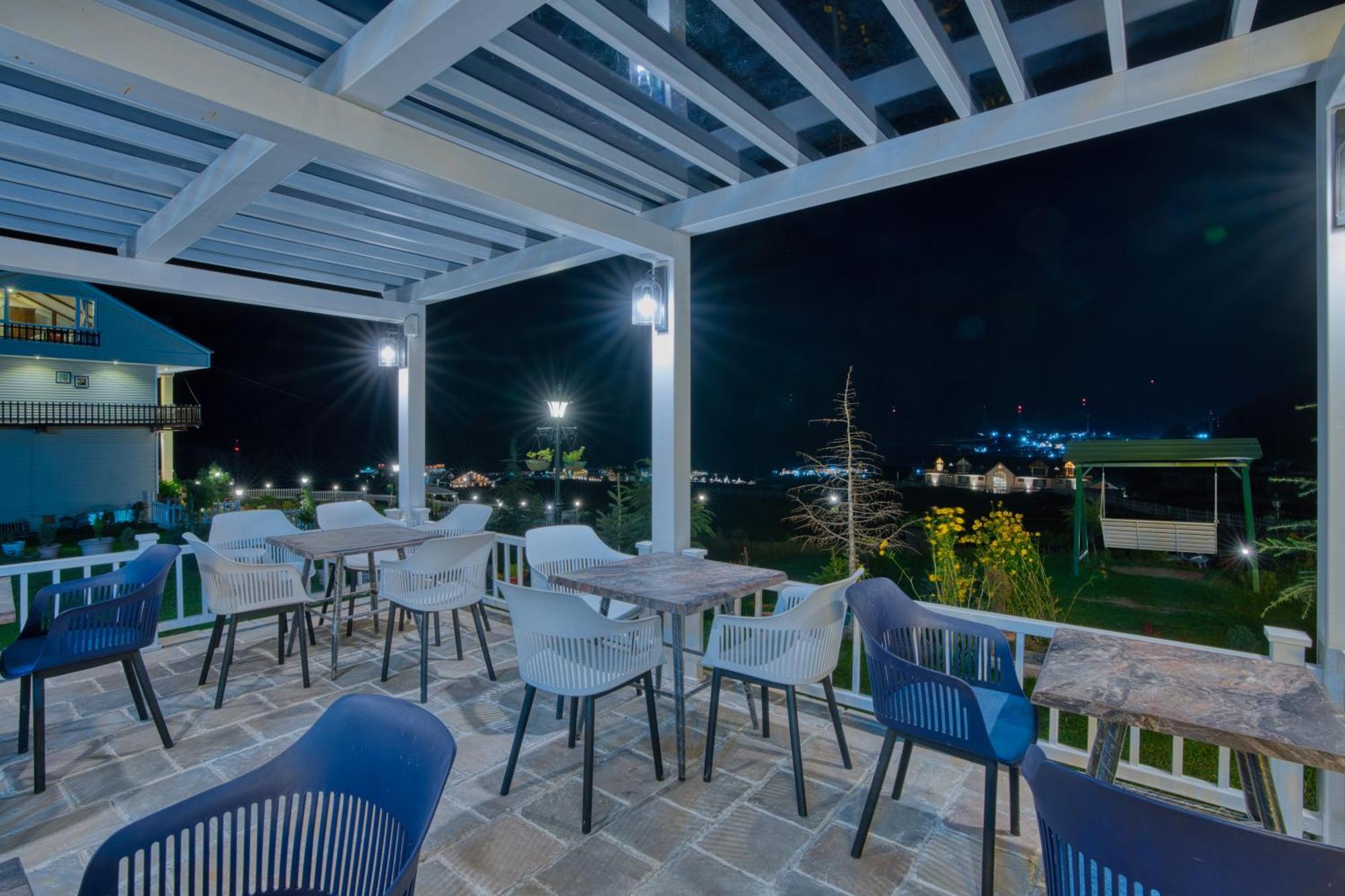 Golden Meadows Hotels & Resorts Sonāmarg Екстериор снимка